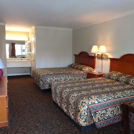Long Beach Luxury Inn Buitenkant foto